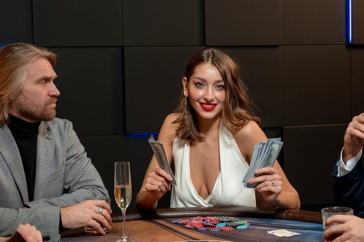 Logo e-wallet DANA, OVO, dan GoPay untuk deposit cepat